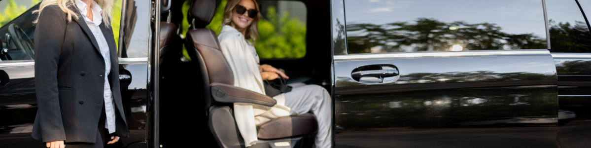 Luxury Van Hire Istanbul – Premium Travel for Groups & Families