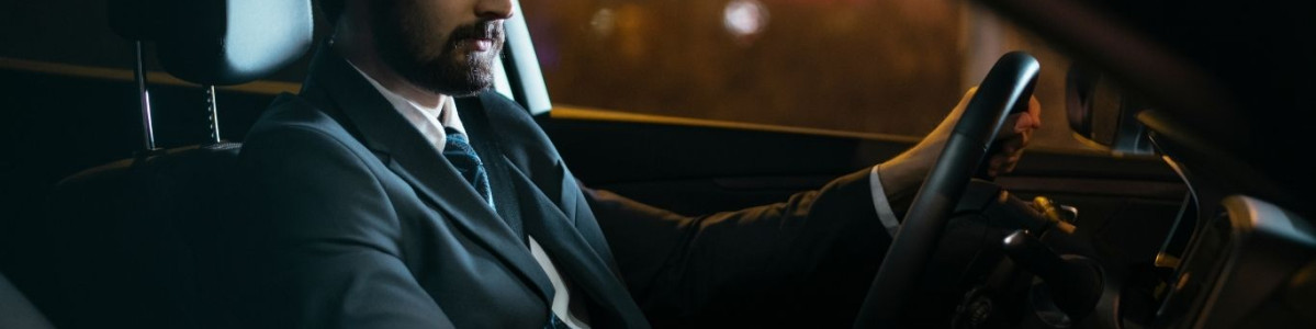 Night Chauffeur Istanbul: Late Airport & Dinner Transfers