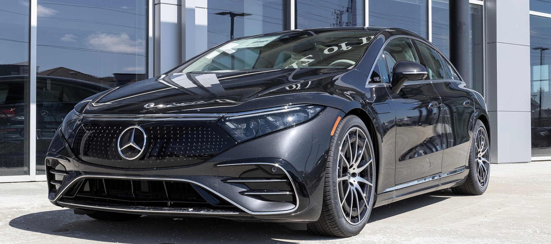 The History; Dreams and Future of Luxury Electric Vehicles
